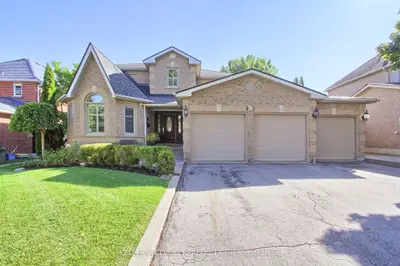 Detached in Aurora