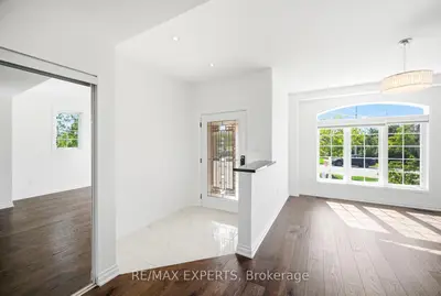 2071 Gibson Street, Innisfil, On L9s 4b7