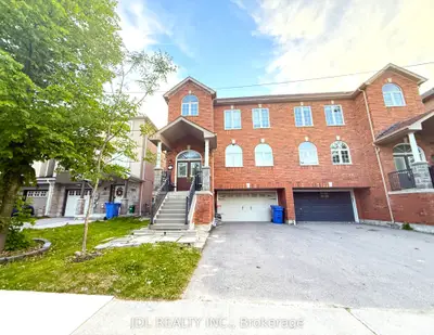 Semi-Detached in Newmarket