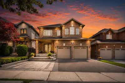 Detached in Vaughan