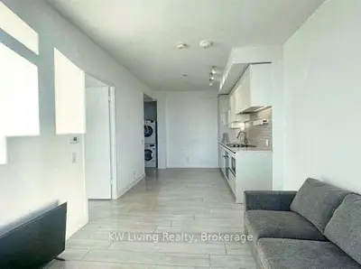 898 Portage Parkway Ph11, Vaughan, On L4k 0j7