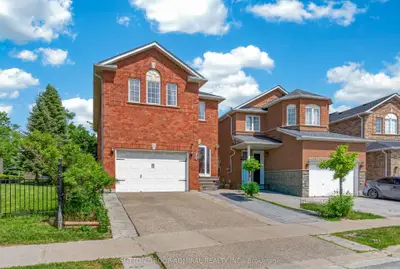 Detached in Vaughan