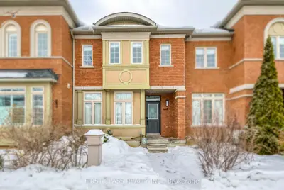 Att/Row/Townhouse in Markham