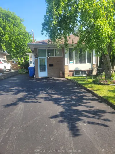 Semi-Detached in Newmarket