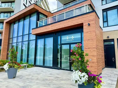 2 David Eyer Road 421, Richmond Hill, On L4s 0n6