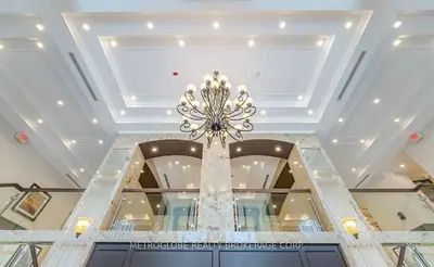 281 Woodbridge Avenue 434, Vaughan, On L4l 0c6