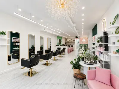 225 Main Street S, Newmarket, On L3y 3y9
