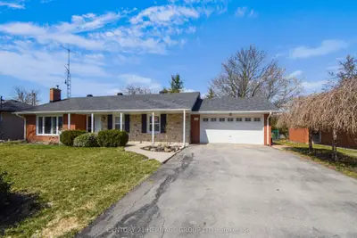 Detached in King