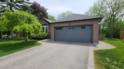 Detached in Newmarket