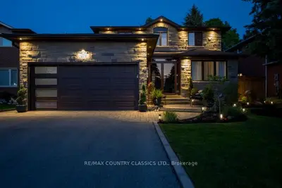 Detached in Newmarket