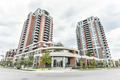 Condo Apartment in Markham