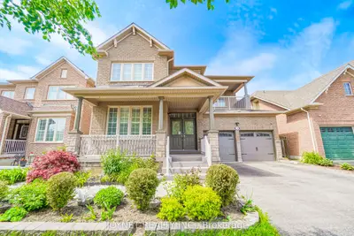 Detached in Richmond Hill