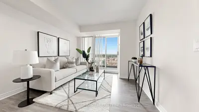 Condo Apartment in Vaughan