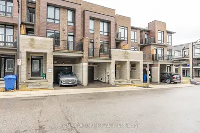 15 Gunton Street, Aurora, On L4g 4a9