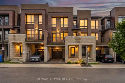 15 Gunton Street, Aurora, On L4g 4a9
