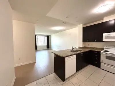 Condo Apartment in Markham