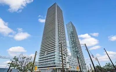 Condo Apartment in Vaughan