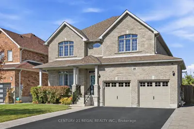 Detached in Georgina