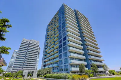Condo Apartment in Richmond Hill