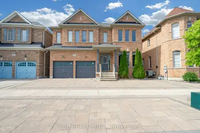 Detached in Markham