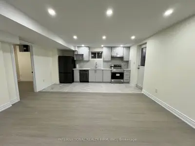 Lower Level in Whitchurch-Stouffville