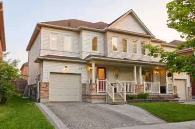 Semi-Detached in Aurora