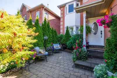 167 Covent Crescent, Aurora, On L4g 6p9
