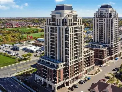 Condo Apartment in Markham