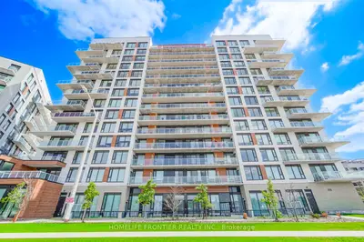 Condo Apartment in Richmond Hill