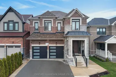 Detached in Bradford West Gwillimbury