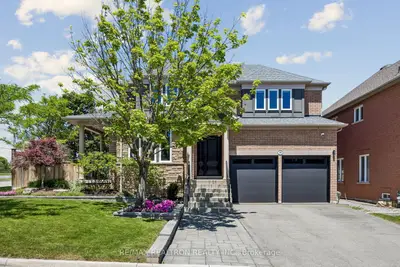 Detached in Richmond Hill