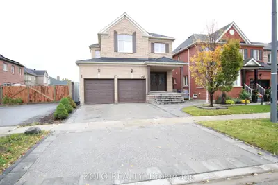 Lower Level in Bradford West Gwillimbury