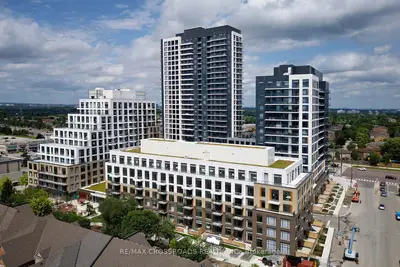 Condo Apartment in Vaughan