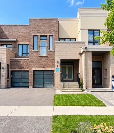 8 Helliwell Crescent, Richmond Hill, On L4e 5b6