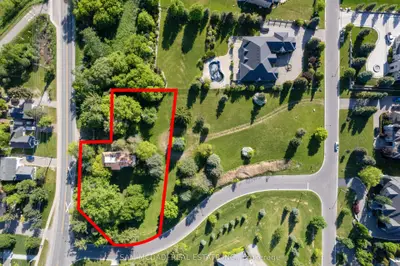 16 Charles Cooper Court, Vaughan, On L0j 1c0