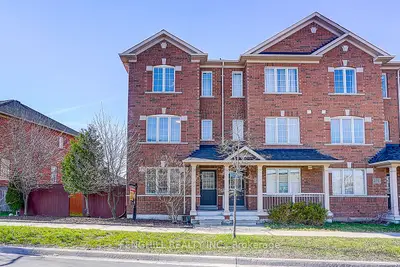Att/Row/Townhouse in Markham