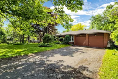 5193 Aurora Road, Whitchurch-stouffville, On L4a 7x4