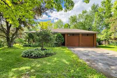 5193 Aurora Road, Whitchurch-stouffville, On L4a 7x4