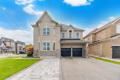Detached in Vaughan