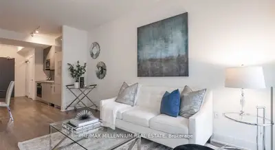 Condo Apartment in Vaughan
