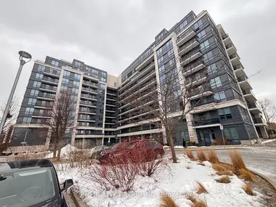 Condo Apartment in Richmond Hill