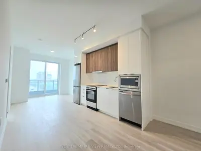 Condo Apartment in Markham