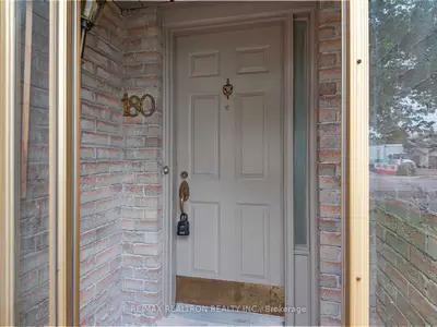 180 Observatory Lane, Richmond Hill, On L4c 0k7