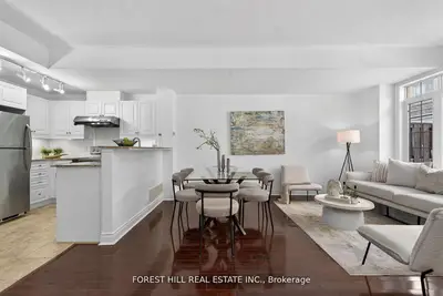 Condo Townhouse in Vaughan