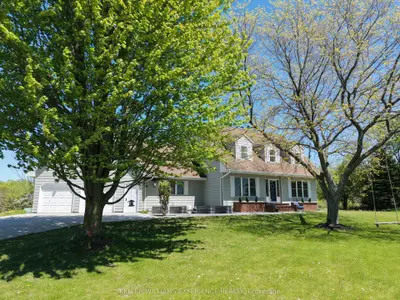 Detached in Essa