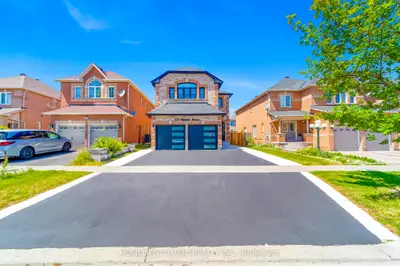 Detached in Markham