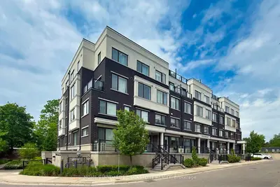Condo Townhouse in Aurora