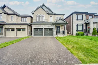Detached in East Gwillimbury