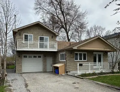210 Ways Bay Drive #upper, Georgina, On L4p 2m7