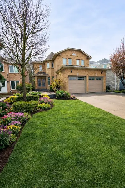 Detached in Richmond Hill